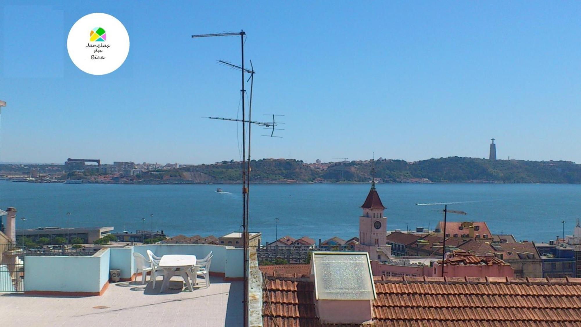 Windows Of Bica-great View Over River * Lisboa